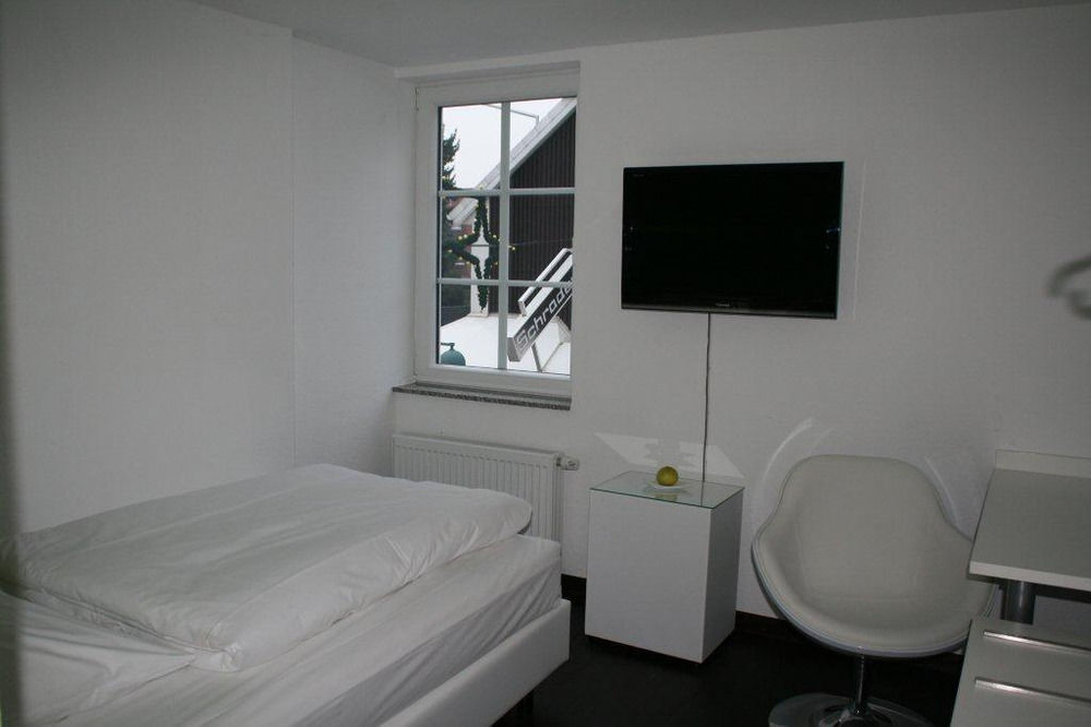 Kretschmanns Hotel Sehnde Esterno foto