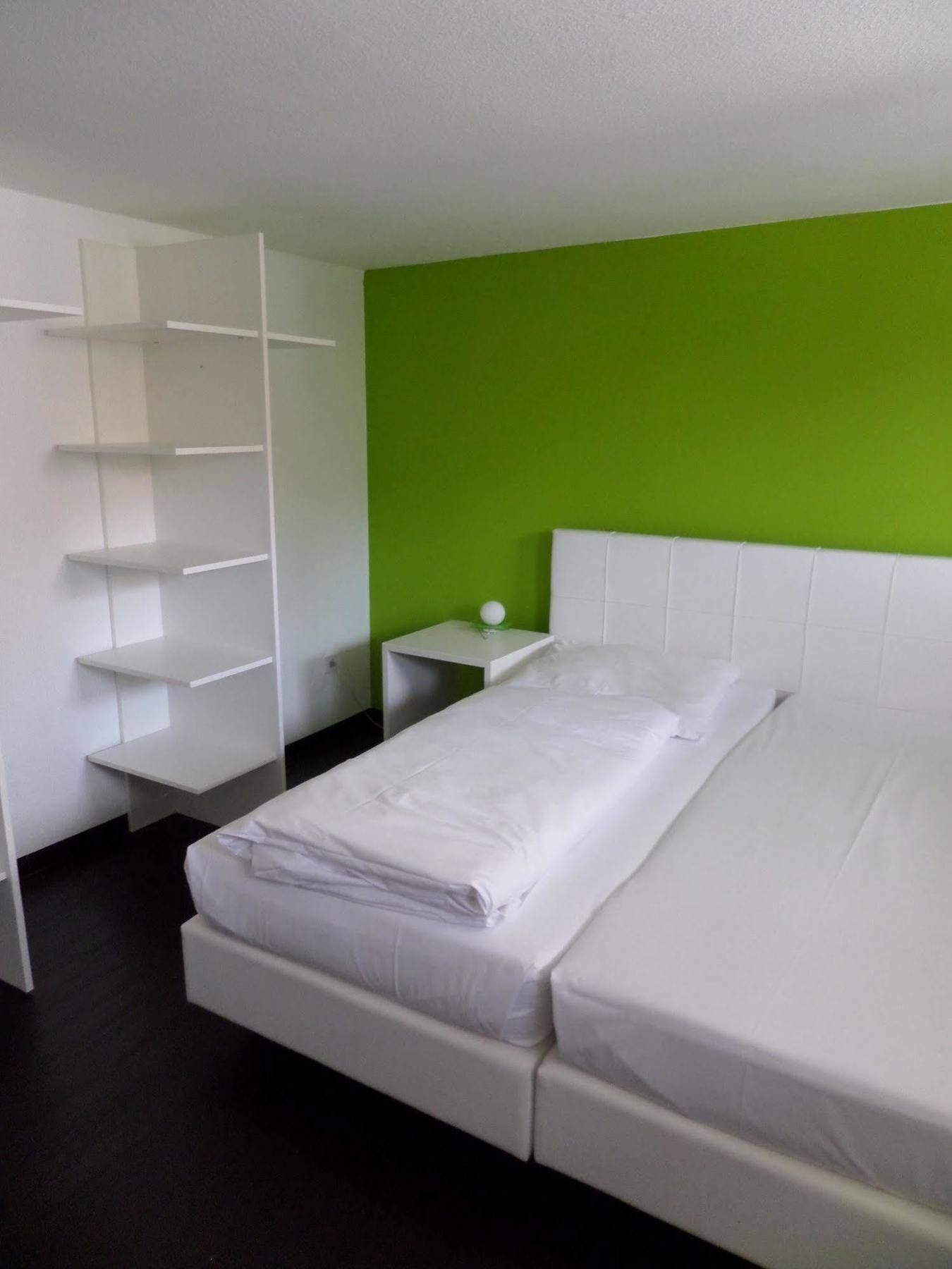 Kretschmanns Hotel Sehnde Esterno foto