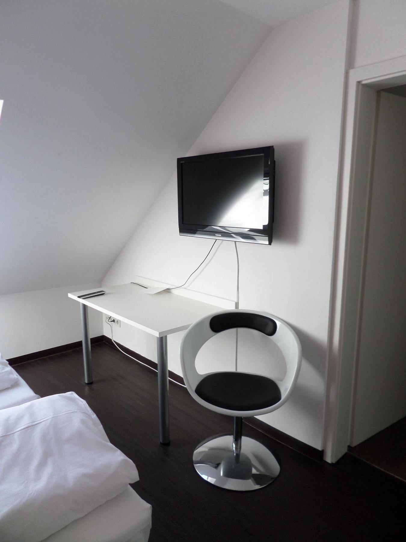 Kretschmanns Hotel Sehnde Esterno foto